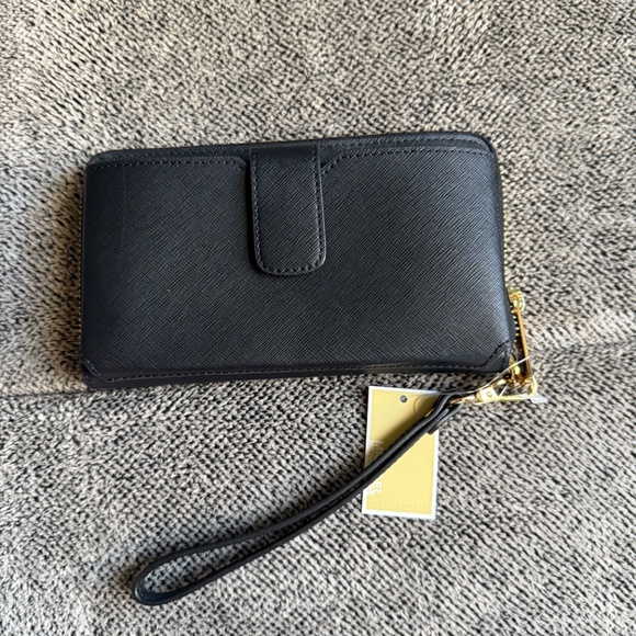 Michael Kors Jet Set Travel Zip around Phone holder wallet - Picture 4 of 5